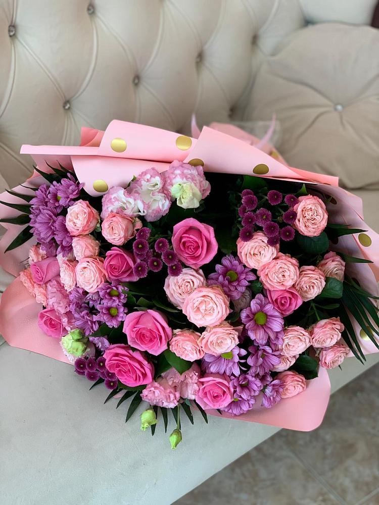 Букет цветов из: Хризантемы, Розы и Лизиантусы в Беково