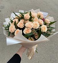 Букет Кремовые розы Латте в Беково
