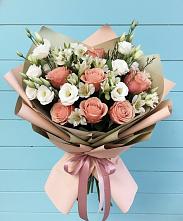 Букет цветов из:  Розы, Альстромерии и Лизиантусы в Беково