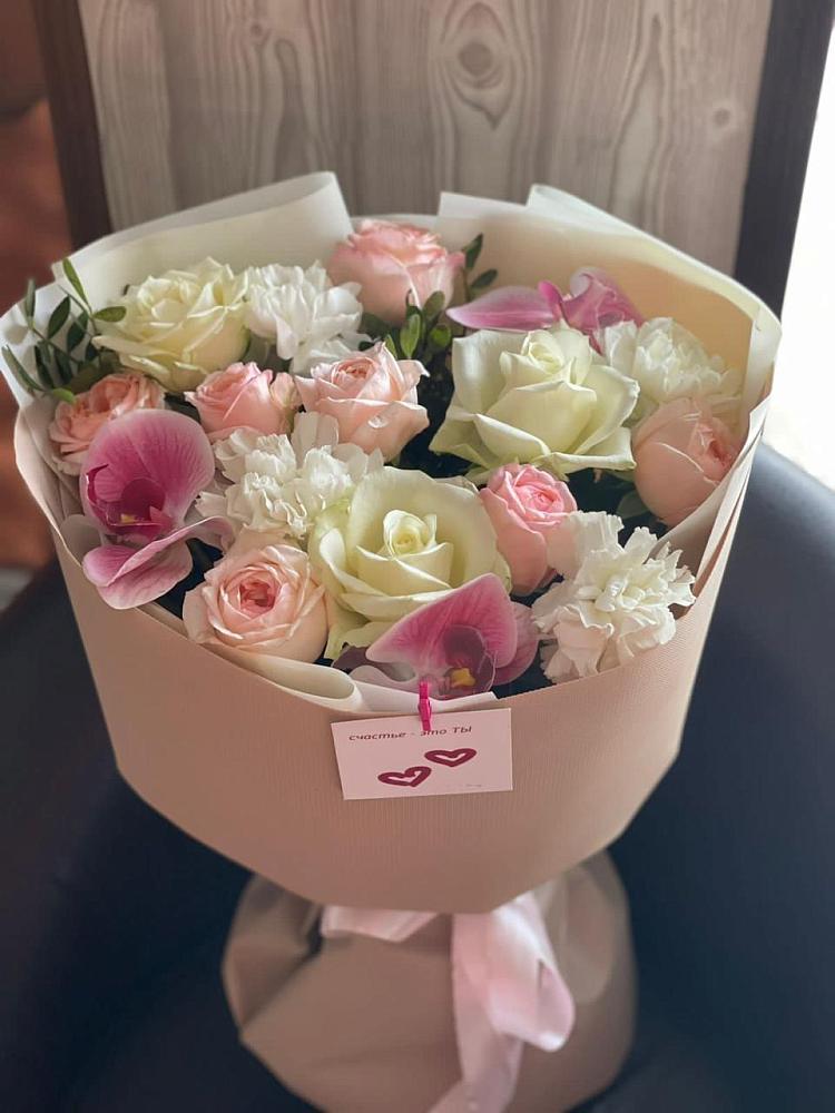 Букет цветов из: Орхидеи, Розы и Гвоздики в Беково