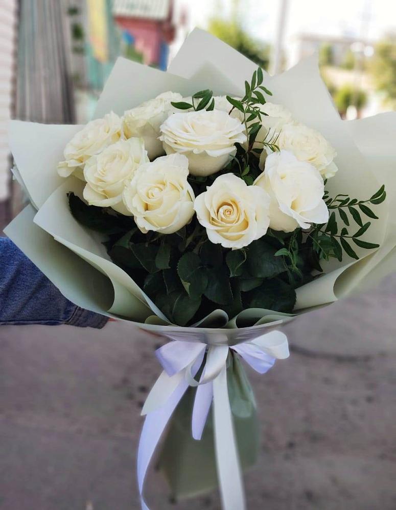 Букет Белые розы Проуд в Беково