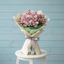 Букет цветов из:  Орхидеи и Розы в Беково