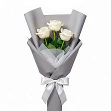 Букет 3 белые розы в Беково