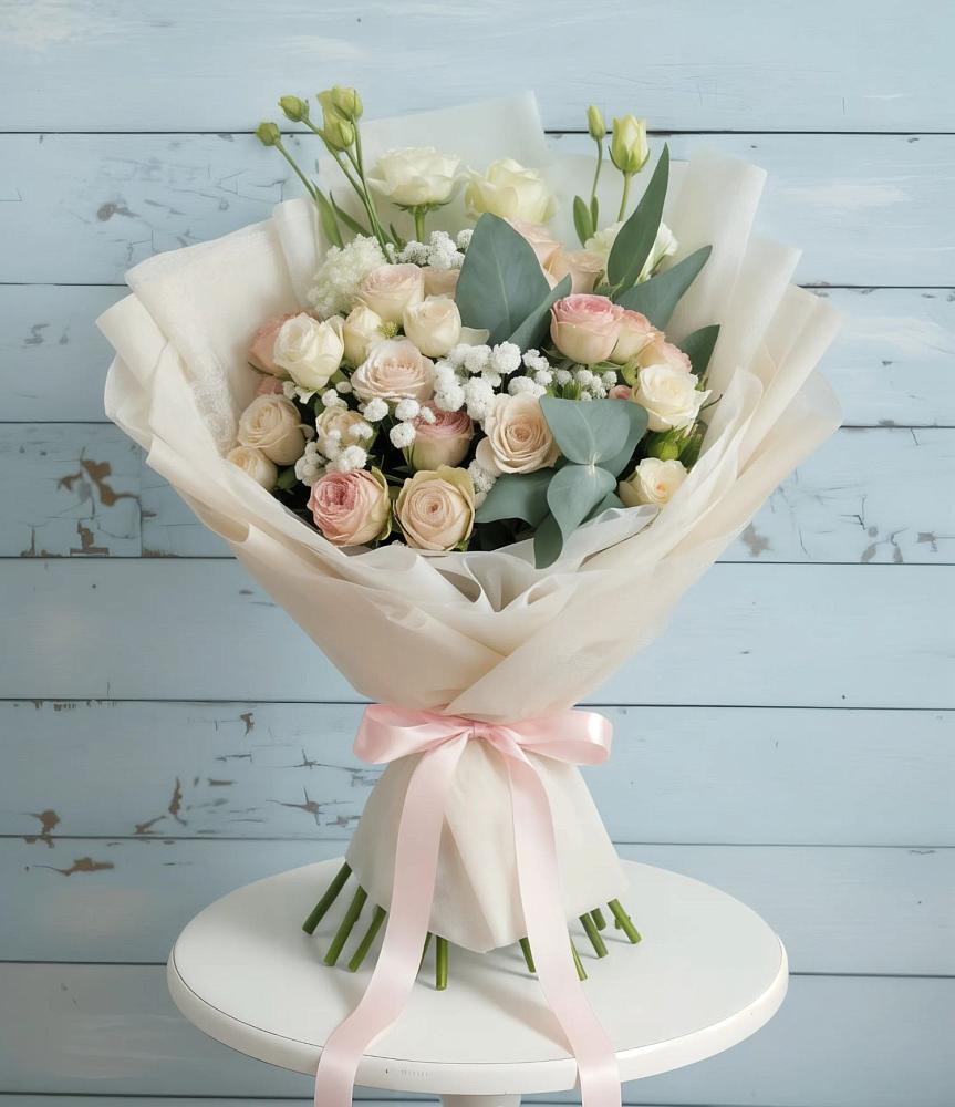 Букет цветов из: Розы и Лизиантусы в Беково