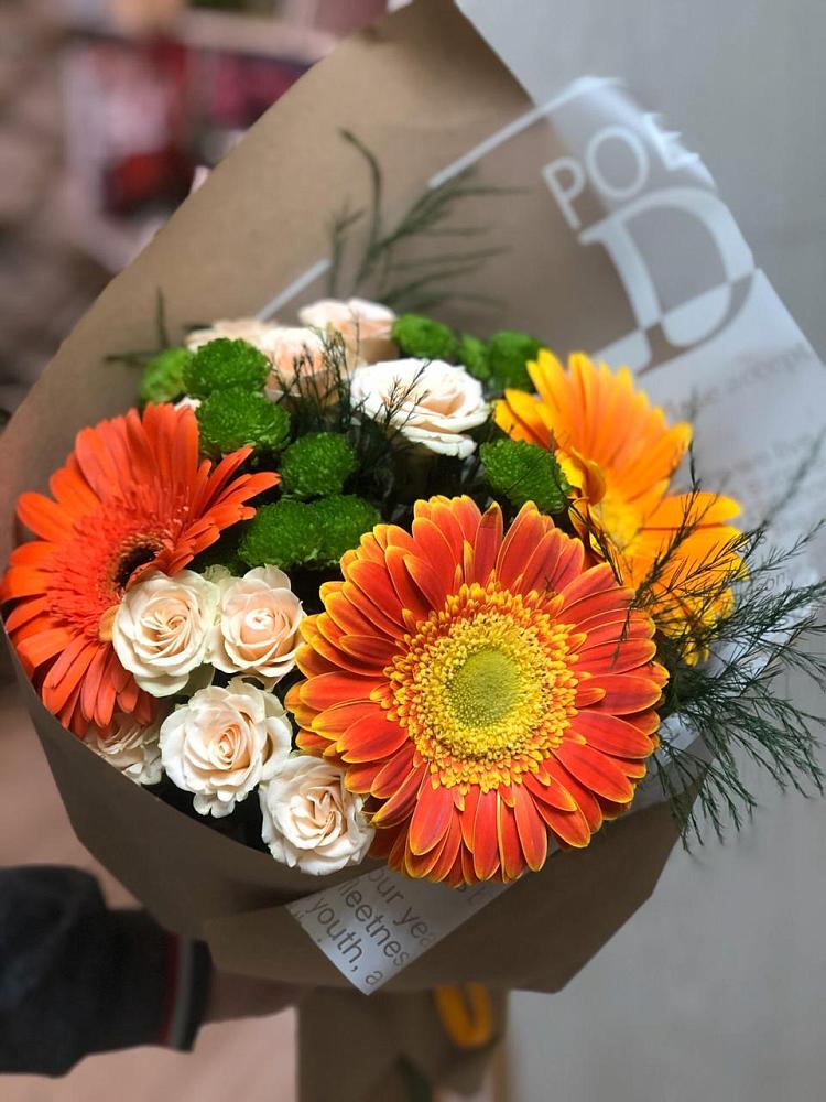 Букет цветов из: Герберы, Хризантемы и Розы в Беково