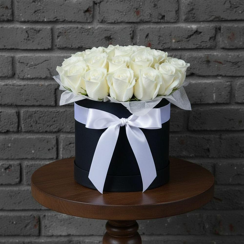 Цветочная композиция из Розы в шляпной коробке в Беково