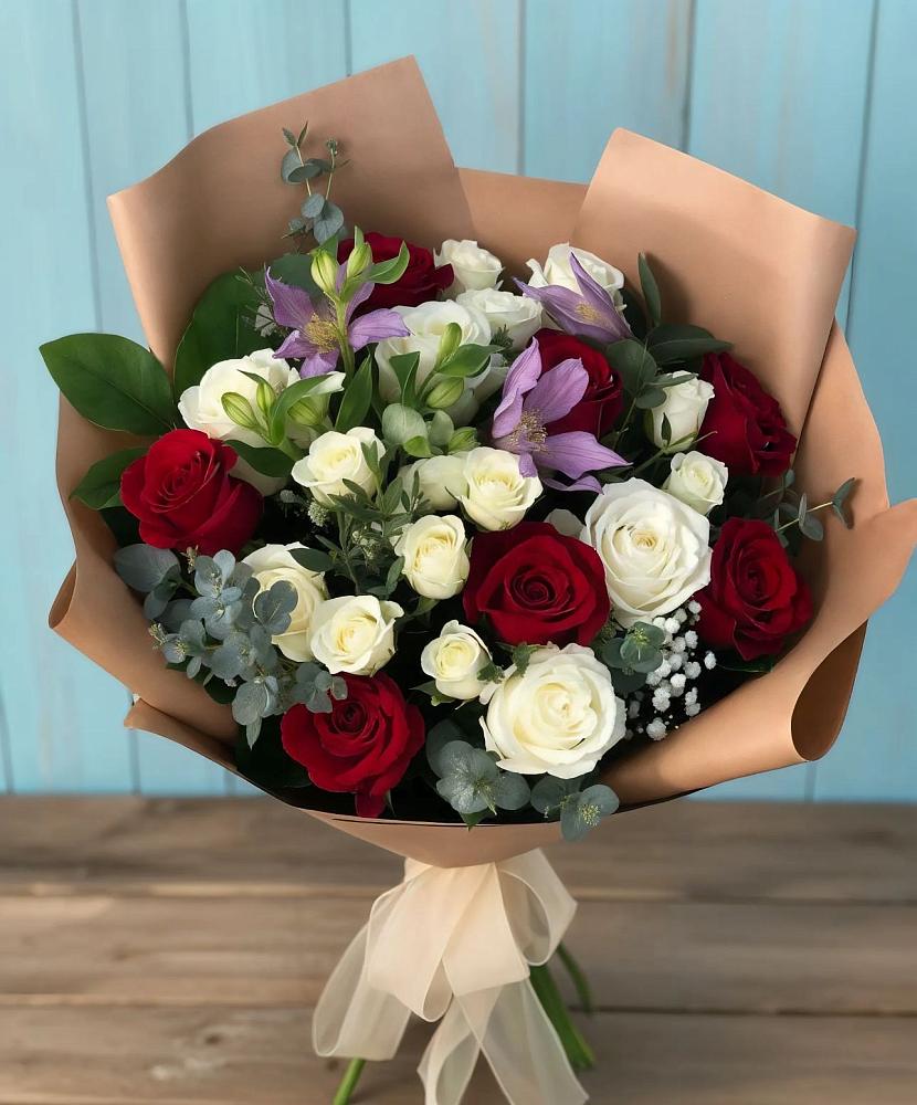 Букет цветов из: Розы и Альстромерии в Беково