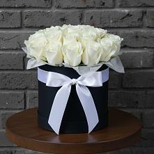 Цветочная композиция из Розы в шляпной коробке в Беково